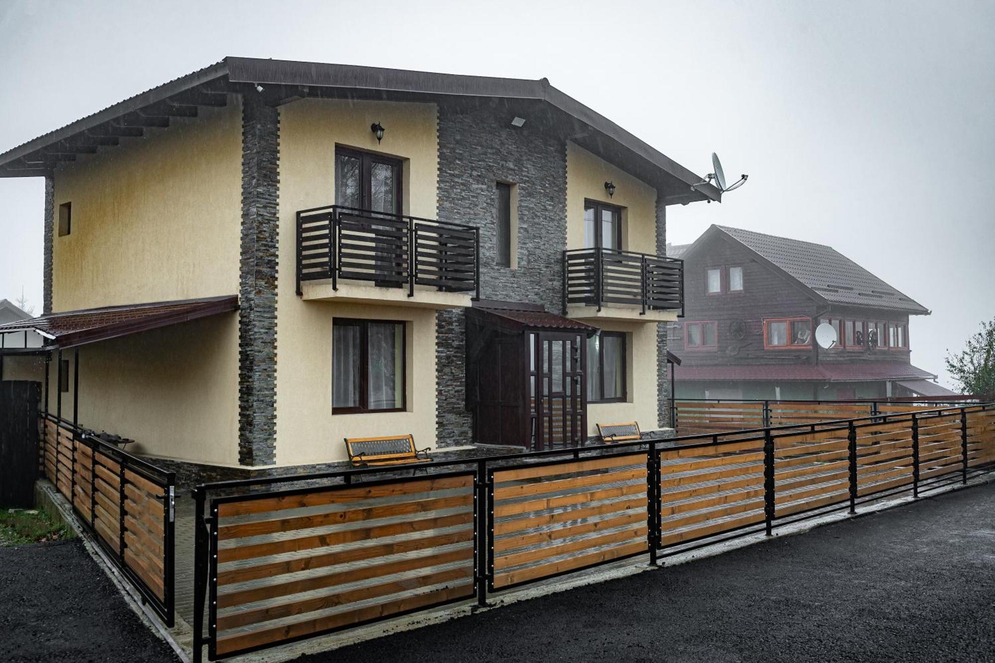 Villa Wild Petroşani Esterno foto
